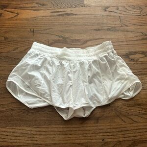 Lululemon white hotty hot shorts